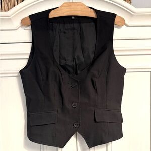 Le Chateau Elegant Black Vest Size Medium